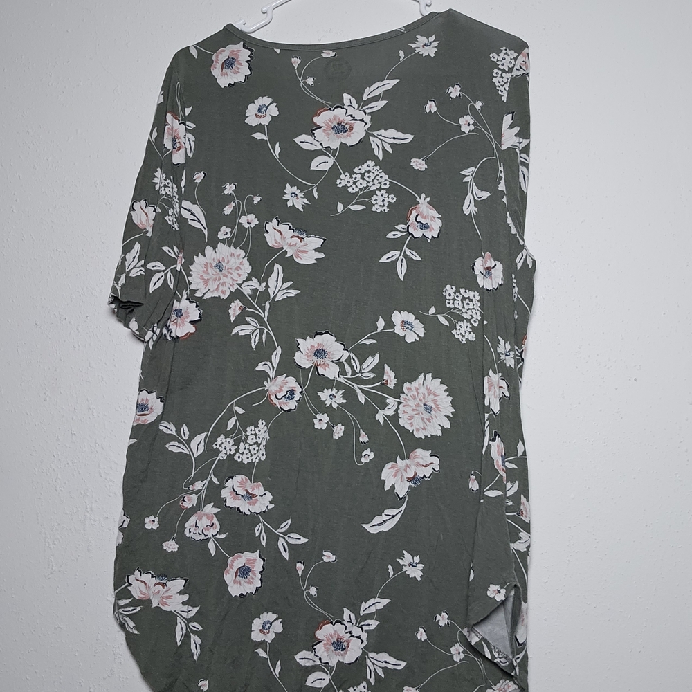 Maurices Dark Green Floral Blouse